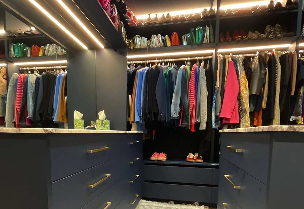 Getting rid of bad odours in wardrobes in Sydney